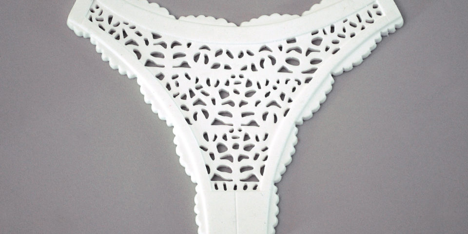 DESSOUS de plat dentelle